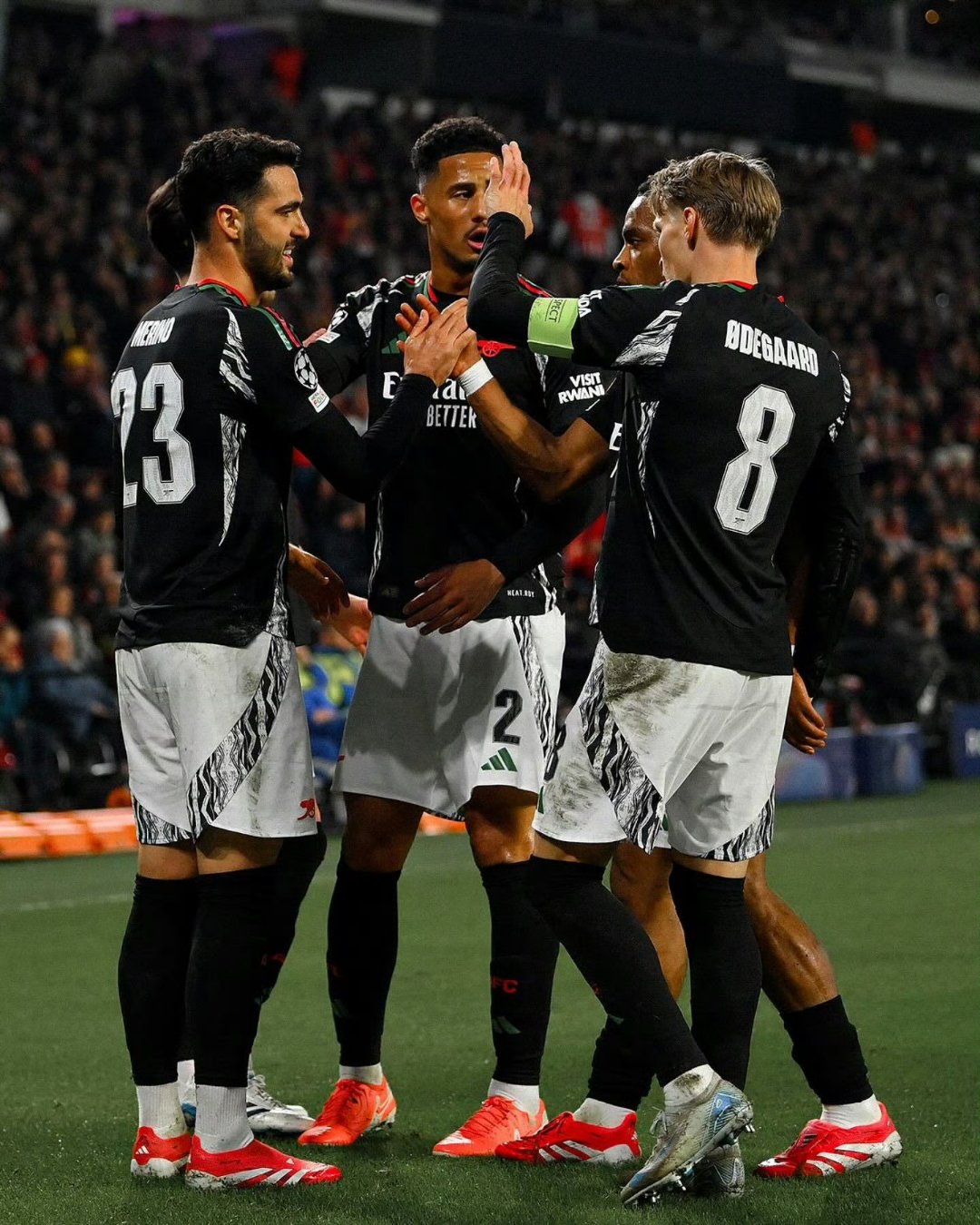 包含国际比赛日突围战来临；埃因霍温围绕亚冠造点机会；震撼外界；球队文化再被提及的词条-开云