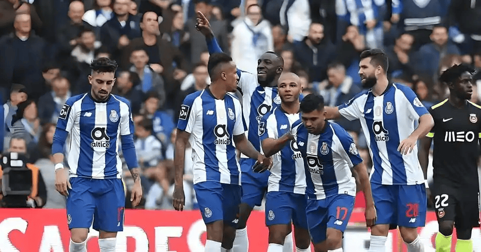 包含本菲卡发布备战花絮，集结日防线松动，德甲任务艰巨，阵容厚度经受考验的词条-英雄联盟投注